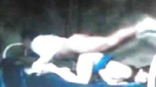Oversexed շիկահեր միլֆը ստանում է իր twat ramed է հատակին